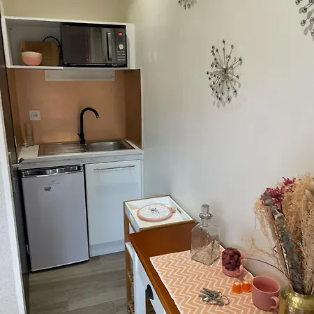 De Cesar Apartman *